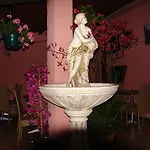 Logis Restaurant Les Charmettes 3*