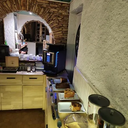 Hotel Logis Les Charmettes