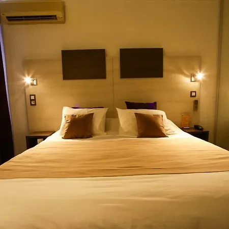 Szálloda Logis Restaurant Les Charmettes 3*