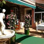 Logis Restaurant Les Charmettes