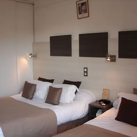 Hotel Logis Restaurant Les Charmettes
