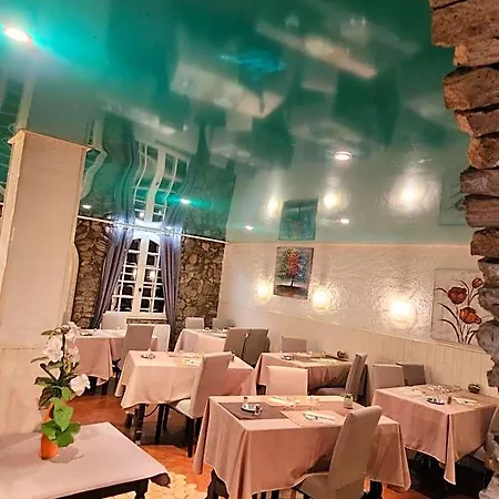 فندق Logis Restaurant Les Charmettes أرجيليه- سور- مير