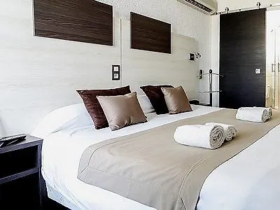 Logis Restaurant Les Charmettes 3* أرجيليه- سور- مير